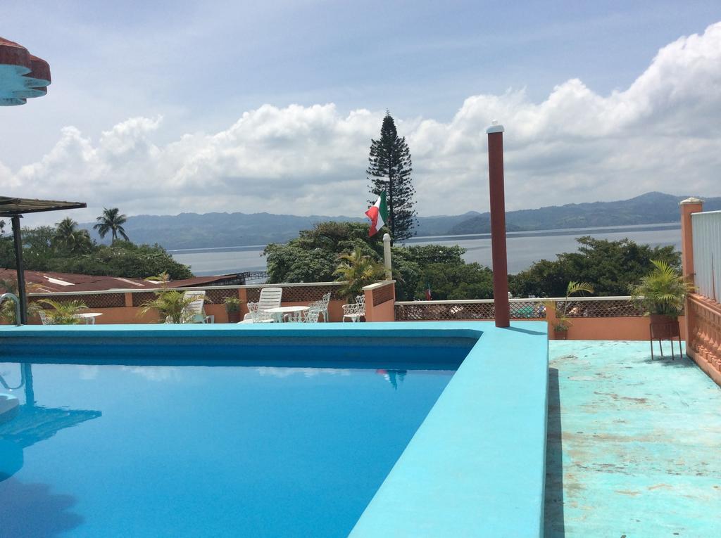 Hotel Juros Catemaco Kültér fotó